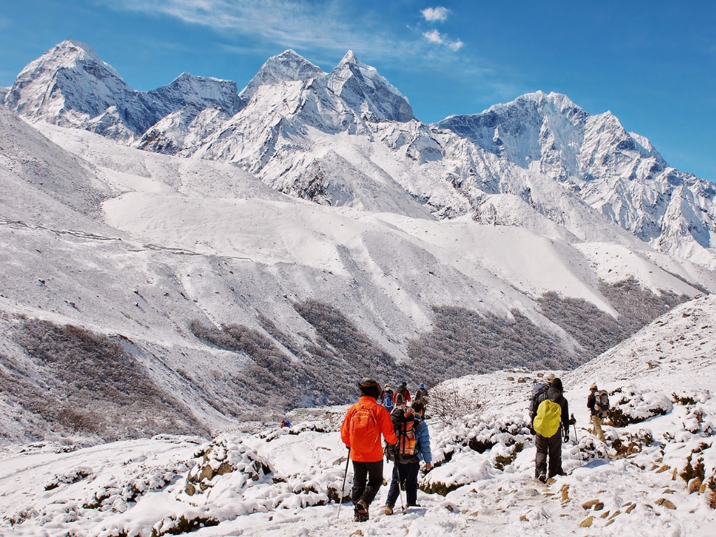 hiking Around the himalayas