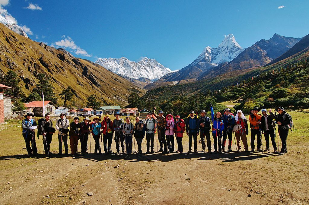winter treks in Nepal, Everest Panorama, group picture