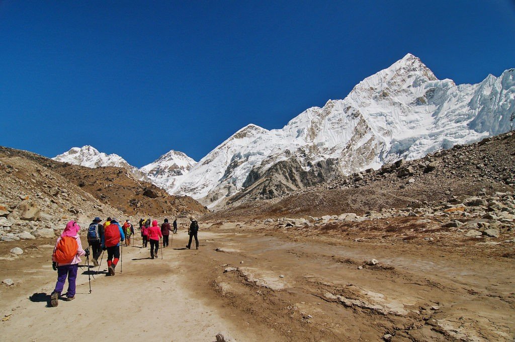 Everest base camp trek for four seasons 