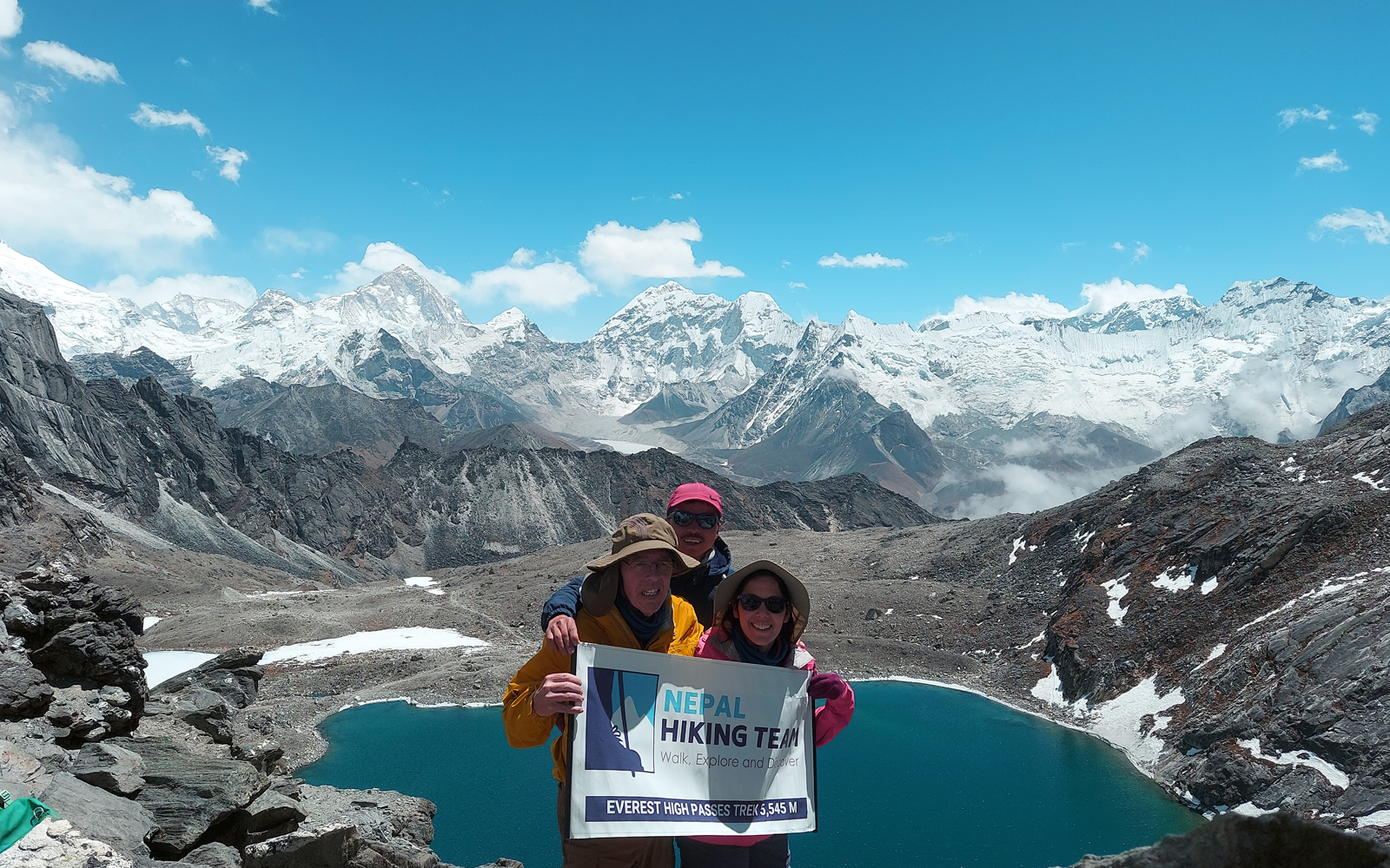 Everest high Passes treks in nepal