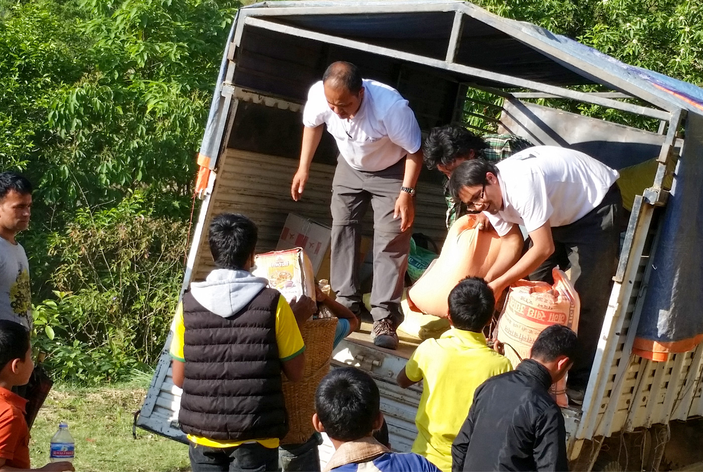 Role Of Nepal Hiking Team During Earthquake