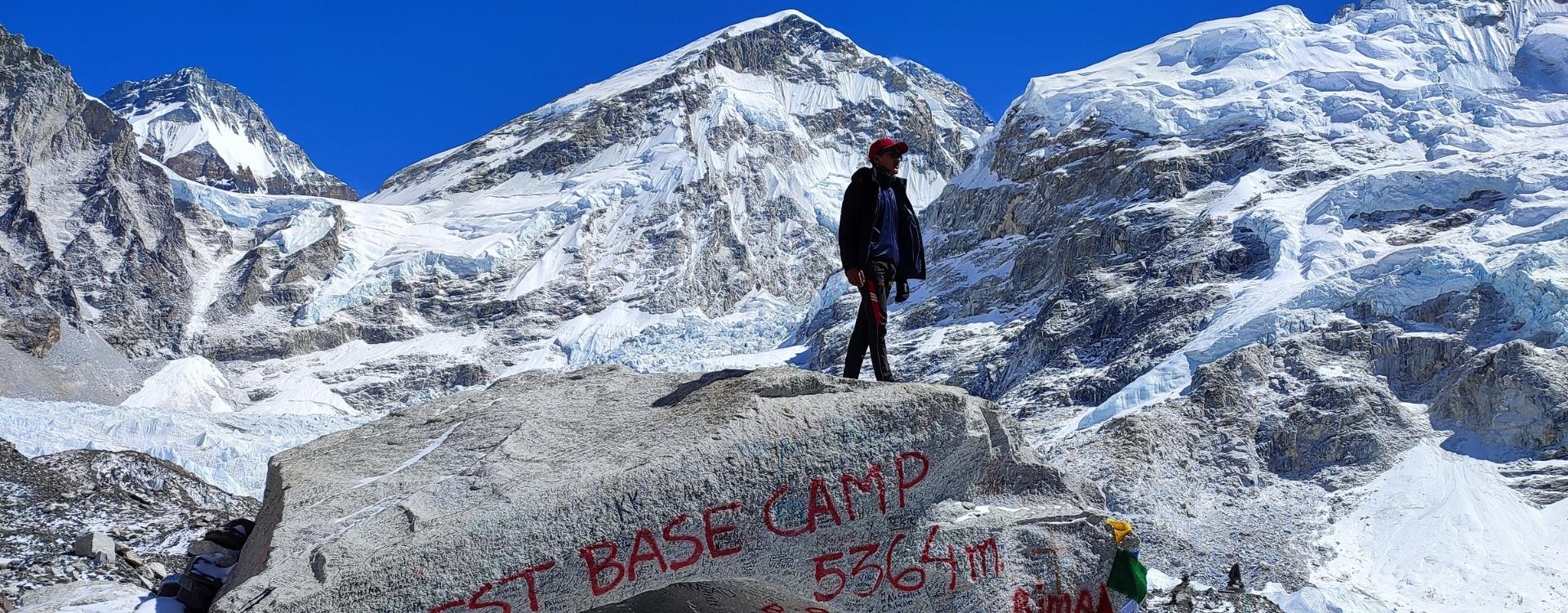 everest base camp trek cheap price