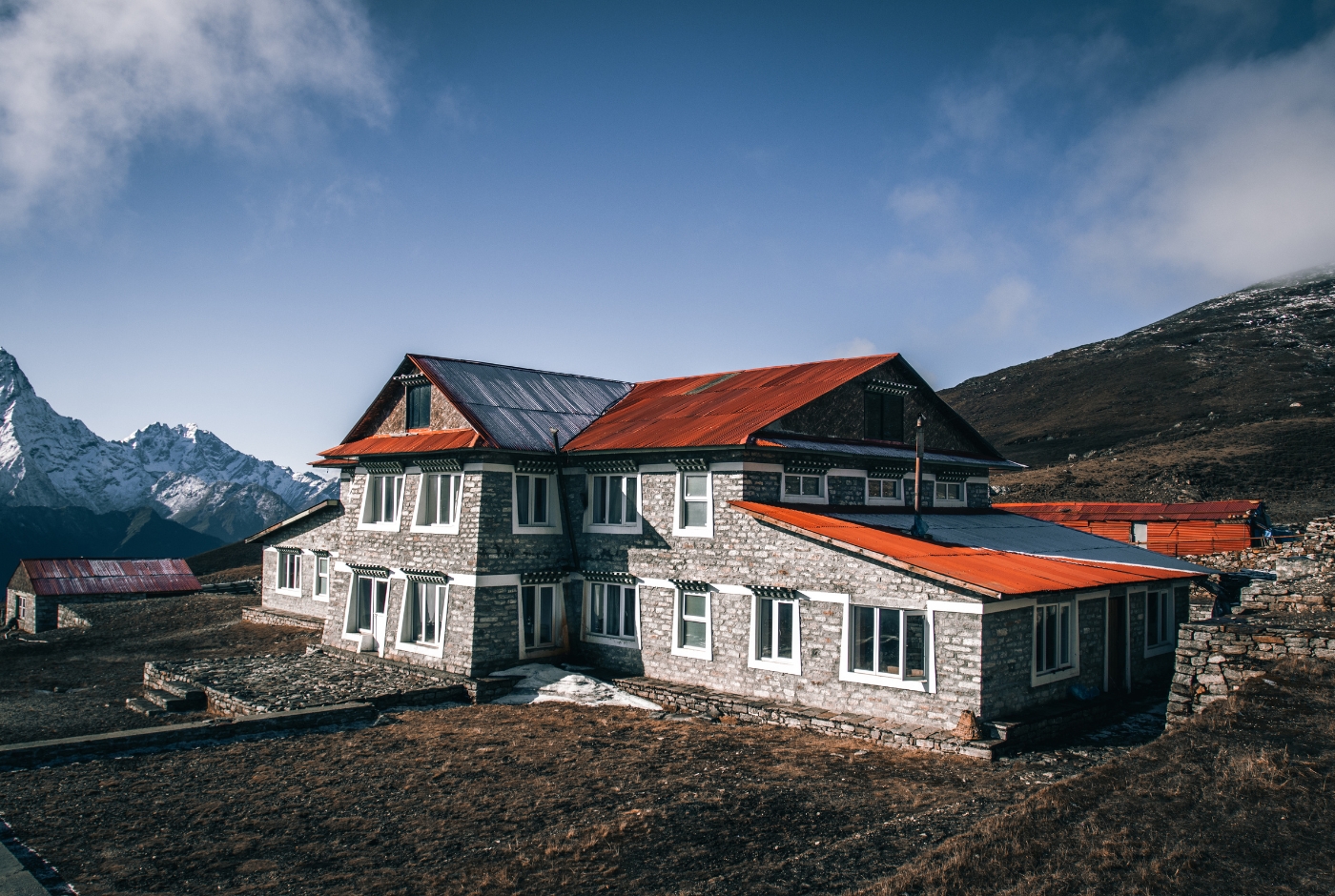 Kongde village Luxury accomodation   Everest luxury trek